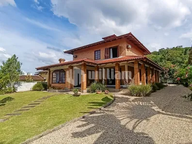 Casa com 5 Quartos à venda, 420m² no Centro, Guabiruba