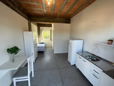 Kitnet com 1 Quarto para alugar, 20m² no Adhemar Garcia, Joinville