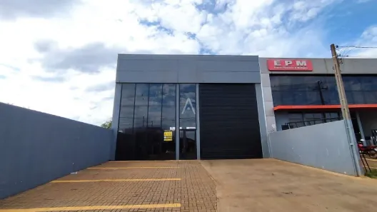 Galpão/Depósito/Armazém para alugar, 405m² no Tocantins, Toledo