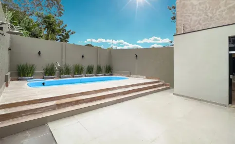 Casa com 3 Quartos à venda, 192m² no Santa Rosa, Cuiabá