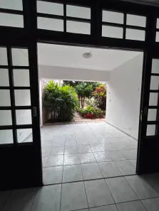 Casa com 3 Quartos para alugar, 145m² no Jatiúca, Maceió
