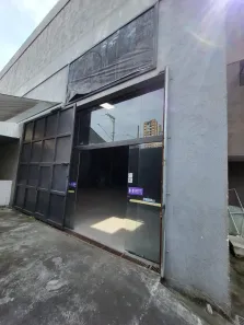 Galpão/Depósito/Armazém à venda, 460m² no Vila Santo Estéfano, São Paulo