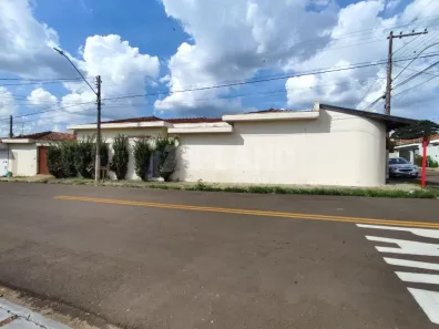 Casa com 3 Quartos à venda, 224m² no Jardim Macarenco, São Carlos