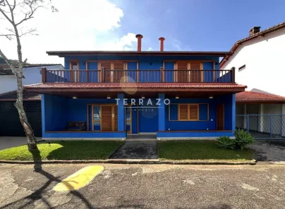 Casa de Condomínio com 4 Quartos à venda, 290m² no Carlos Guinle, Teresópolis