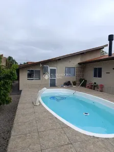 Casa com 3 Quartos à venda, 170m² no Carianos, Florianópolis