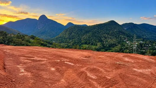Lote/Terreno à venda, 1000m² no Araras, Petrópolis