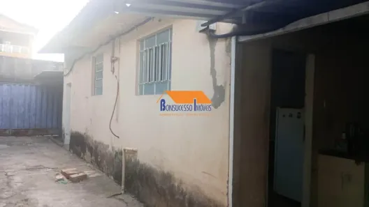 Casa com 3 Quartos à venda, 200m² no Ressaca, Contagem