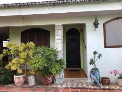 Casa com 6 Quartos à venda, 560m² no Lagoa Nova, Natal