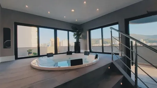 Apartamento com 3 Quartos à venda, 80m² no São Judas, Itajaí