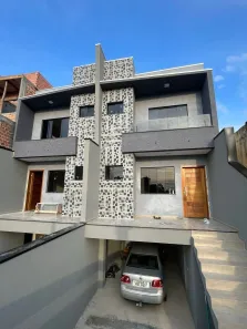 Sobrado com 3 Quartos à venda, 125m² no Uvaranas, Ponta Grossa
