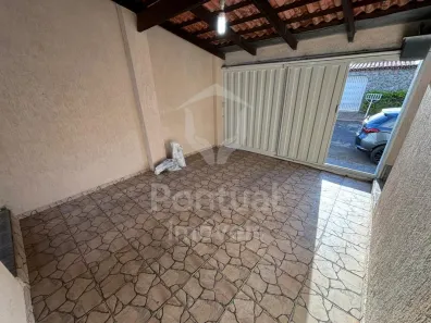 Casa com 3 Quartos para alugar, 180m² no Presidente Roosevelt, Uberlândia