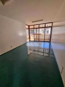 Imóvel Comercial com 4 Quartos à venda, 500m² no Fundinho, Uberlândia