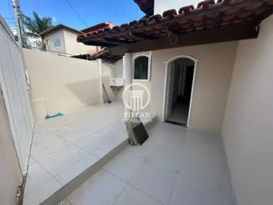 Casa com 2 Quartos para alugar, 120m² no Funcionários, Montes Claros