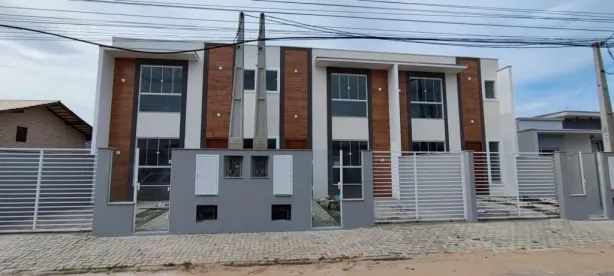 Casa com 3 Quartos à venda, 100m² no Meia Praia, Navegantes