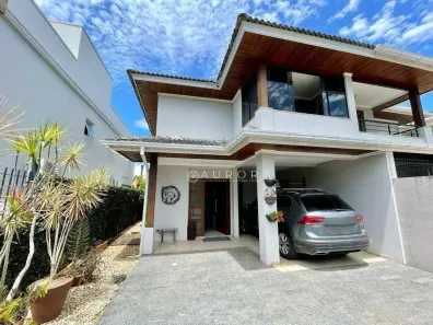 Casa com 3 Quartos para alugar, 150m² no Campeche, Florianópolis