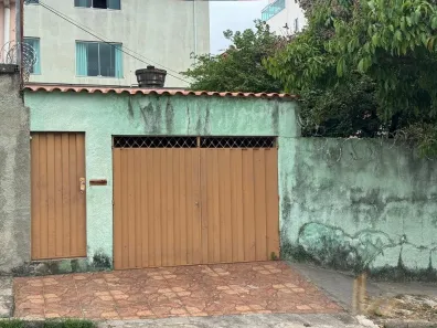 Casa com 2 Quartos à venda, 180m² no Santa Inês, Belo Horizonte