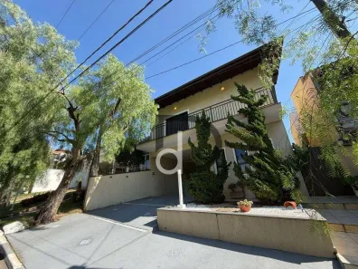 Casa com 4 Quartos à venda, 230m² no Pinheirinho, Vinhedo