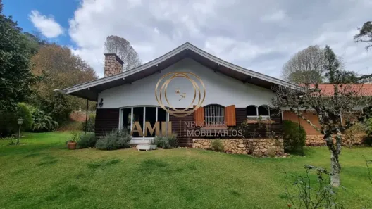Casa com 5 Quartos à venda, 500m² no Alto do Capivari, Campos do Jordão