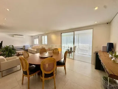 Apartamento com 3 Quartos à venda, 143m² no Moema, São Paulo
