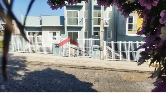 Sobrado com 2 Quartos à venda, 63m² no Floresta, Joinville