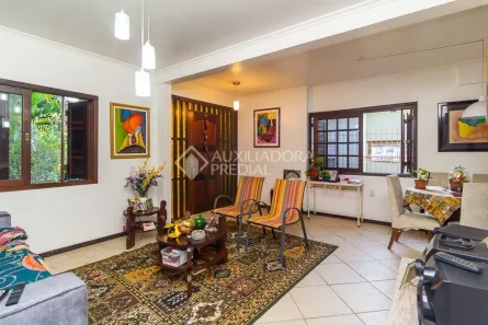 Casa com 3 Quartos à venda, 151m² no Santa Tereza, Porto Alegre
