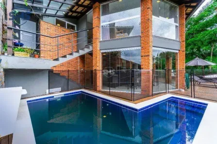 Casa de Condomínio com 3 Quartos para alugar, 339m² no Centro, Blumenau