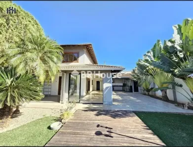 Casa de Condomínio com 5 Quartos à venda, 395m² no Despraiado, Cuiabá