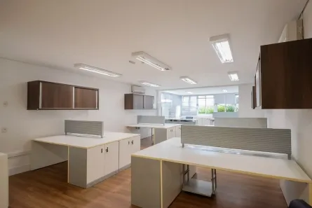 Sala Comercial com 2 Quartos à venda, 106m² no Rio Branco, Porto Alegre