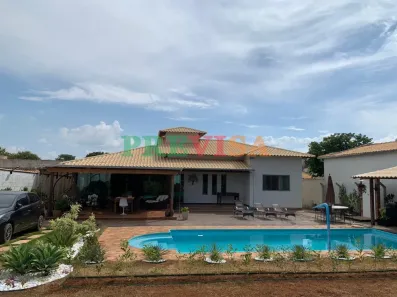 Casa de Condomínio com 3 Quartos à venda, 1000m² no , Jaboticatubas