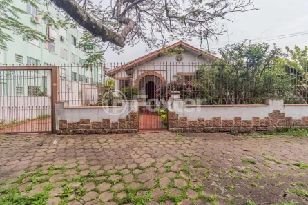Casa com 2 Quartos à venda, 216m² no Navegantes, Porto Alegre