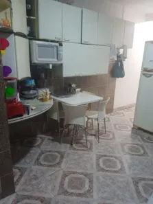 Casa com 4 Quartos à venda, 200m² no Flores, Manaus