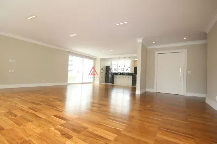 Apartamento com 3 Quartos à venda, 210m² no Santa Cecília, São Paulo