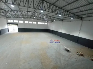 Galpão/Depósito/Armazém para alugar, 690m² no Conjunto Habitacional Marinho, Jacareí