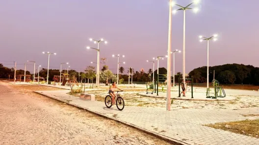 Lote/Terreno à venda, 150m² no Tapera, Aquiraz