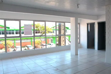 Sala Comercial para alugar, 110m² no São Geraldo, Porto Alegre