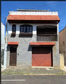 Casa com 8 Quartos à venda, 202m² no Centro, Ponta Grossa