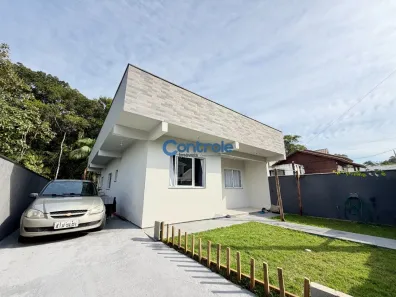 Casa com 3 Quartos à venda, 82m² no Sertão do Maruim, São José