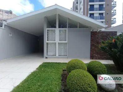Casa com 3 Quartos para alugar, 147m² no Juvevê, Curitiba