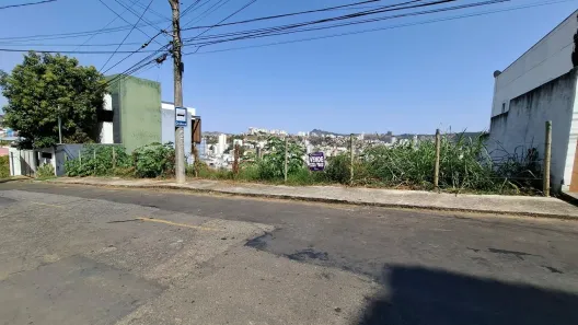 Lote/Terreno à venda, 473m² no Bom Pastor, Juiz de Fora