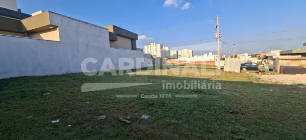 Lote/Terreno à venda, 305m² no Parque Faber Castell II, São Carlos