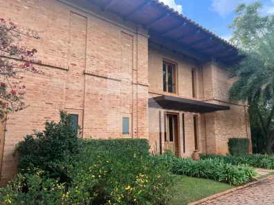 Sobrado à venda, 1070m² no Condomínio Terras de São José, Itu