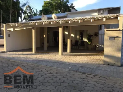 Casa com 3 Quartos à venda, 156m² no São Judas, Itajaí