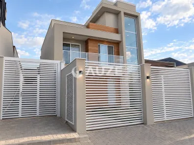 Sobrado com 4 Quartos à venda, 212m² no Fazendinha, Curitiba