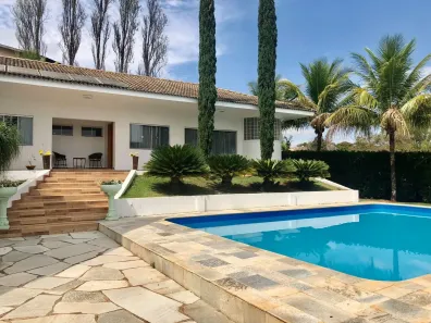 Casa de Condomínio com 4 Quartos para alugar, 477m² no Residencial Aldeia do Vale, Goiânia