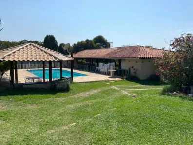 Fazenda/Sítio com 3 Quartos à venda, 4800m² no Chácara Novo Horizonte, Contagem
