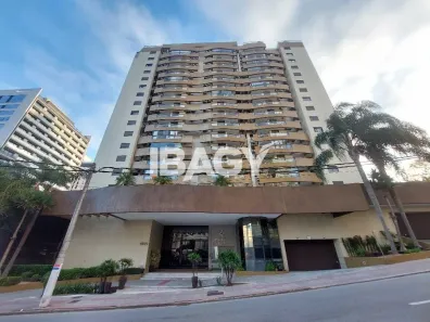 Apartamento com 2 Quartos para alugar, 77m² no Centro, Florianópolis