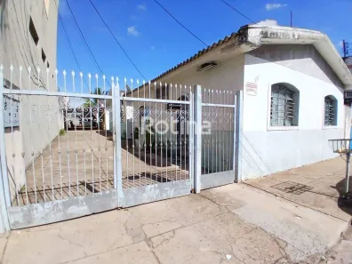 Casa com 2 Quartos para alugar, 60m² no Tibery, Uberlândia