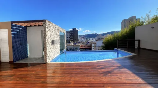 Casa com 4 Quartos à venda, 296m² no Bom Pastor, Juiz de Fora