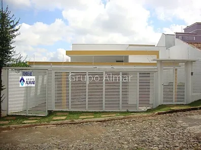Casa com 4 Quartos à venda, 360m² no Cidade Jardim, Juiz de Fora