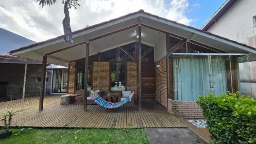 Casa de Condomínio com 3 Quartos à venda, 300m² no Parque Residencial Itapeti, Mogi das Cruzes